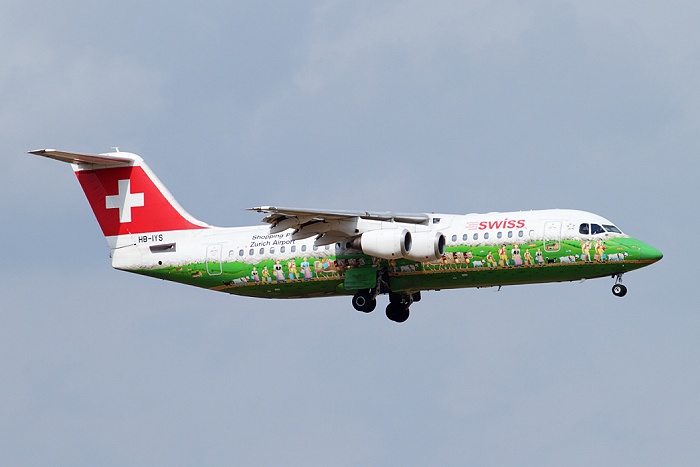 Avro RJ100, Swiss, registrace HB-IYS